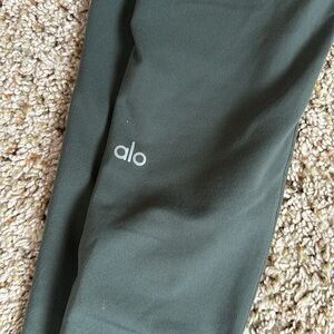 Alo Leggings